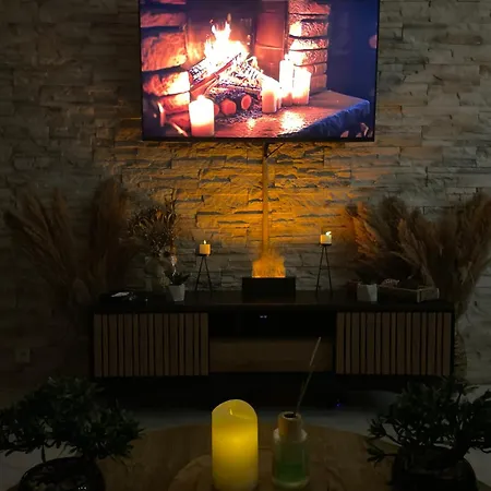 By Neptune - Rustique Jacuzzi * בונדי